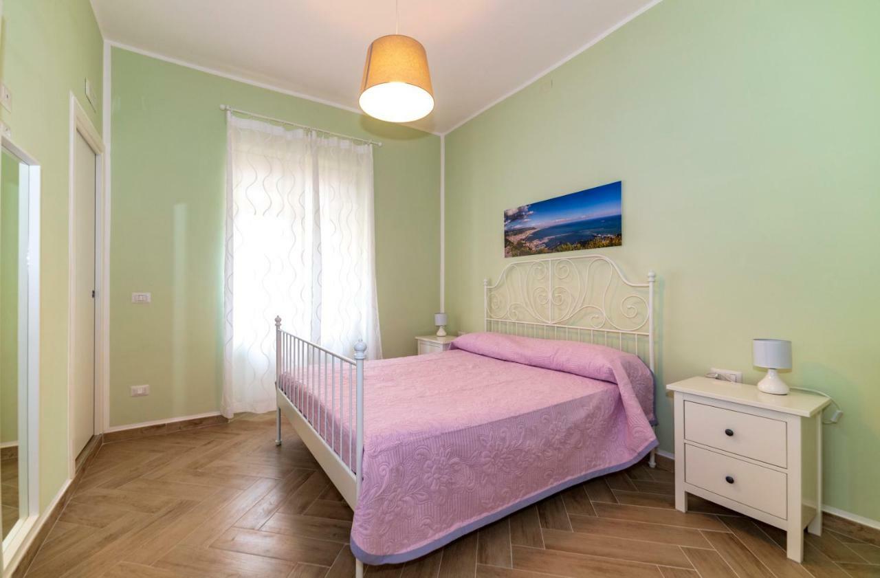 Appartamento La Carnale Salerno Exterior foto